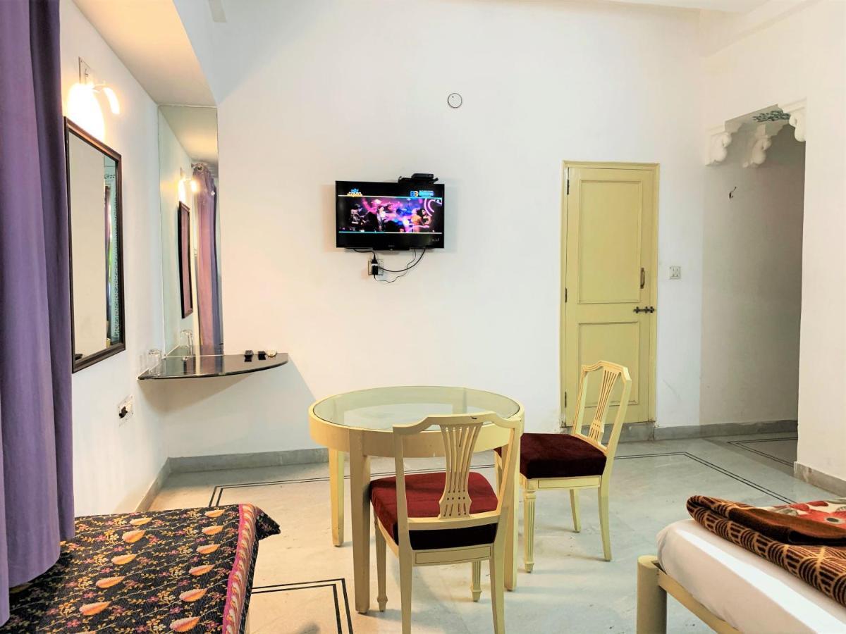 Hotel The Tiger Udaipur Kültér fotó