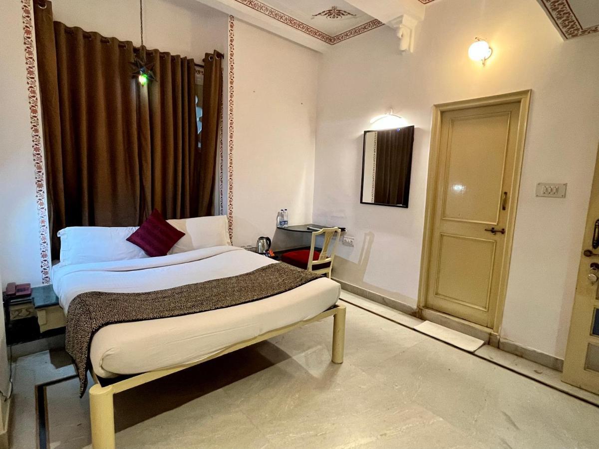 Hotel The Tiger Udaipur Kültér fotó
