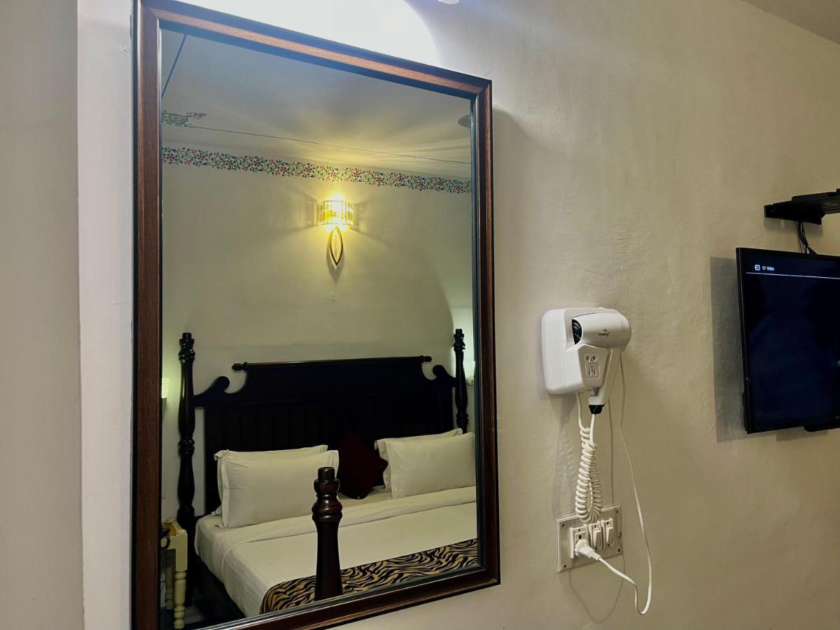 Hotel The Tiger Udaipur Kültér fotó