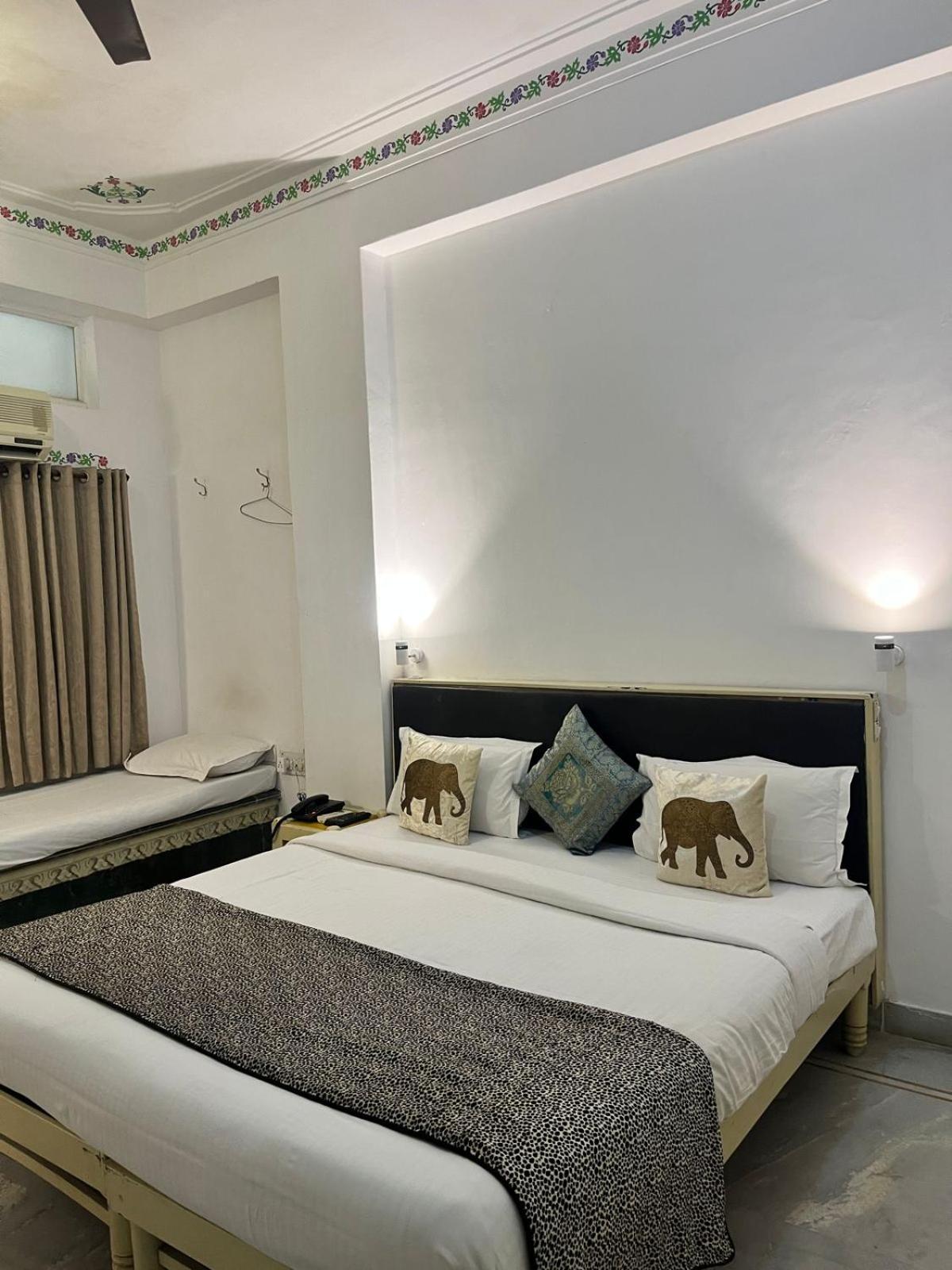 Hotel The Tiger Udaipur Kültér fotó