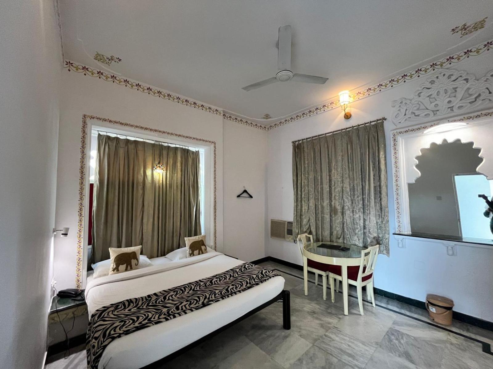 Hotel The Tiger Udaipur Kültér fotó