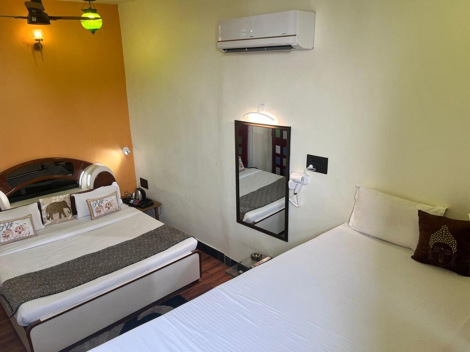 Hotel The Tiger Udaipur Kültér fotó